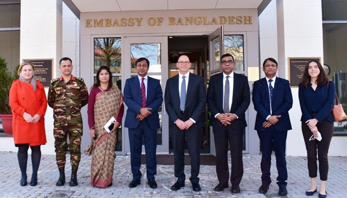 দ্বিপক্ষীয় সম্পর্ক জোরদারে আগ্রহী যুক্তরাষ্ট্রের নতুন রাষ্ট্রদূত পিটার