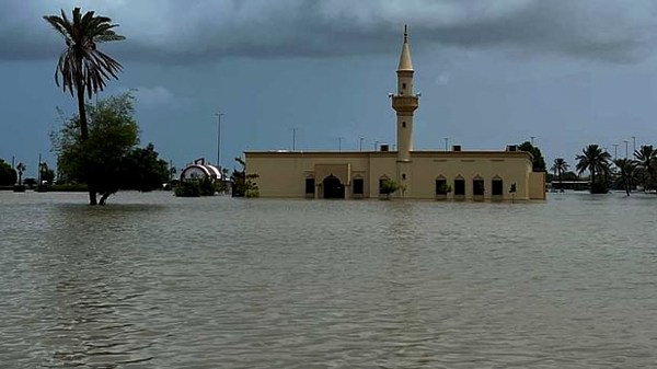 সংযুক্ত আরব আমিরাতে বন্যায় ৭ প্রবাসীর মৃত্যু