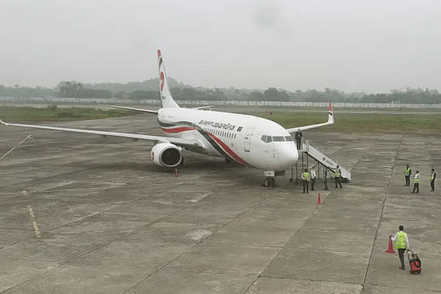 ঢাকায় অবতরণ না করে সিলেটে অবতরণ করলো আন্তর্জাতিক দুটি ফ্লাইট